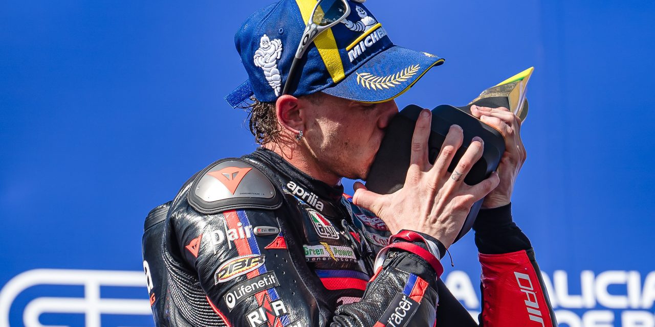Marco Bezzecchi Cetak Hattrick Kemenangan, Aprilia Berpesta