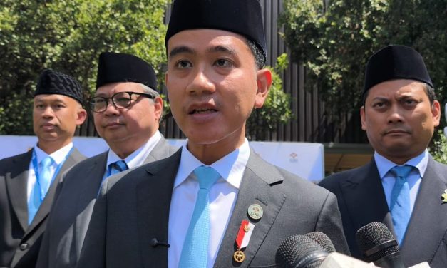 Hoaks Video Wapres Gibran Rakabuming Bagikan Bansos