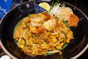 Pad Thai Udang Windu: Jadi Ikon Diplomasi Kuliner Thailand