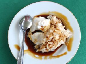 Mencicipi Ampiang Dadiah: Yoghurt Susu Kerbau Tradisional