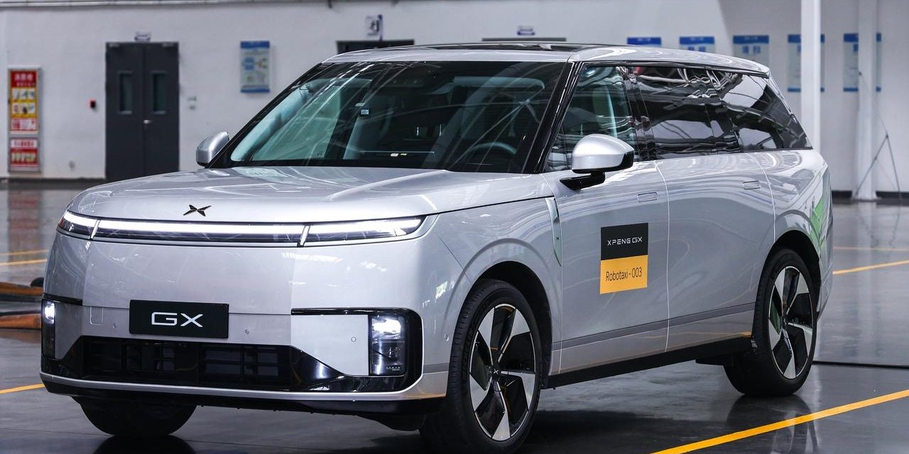Raksasa EV XPENG Luncurkan Pertama Mass-Produced Robotaxi