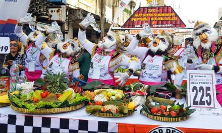 Festival Rujak Uleg Surabaya 2026 Pecahkan Rekor MURI