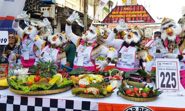 Festival Rujak Uleg Surabaya 2026 Pecahkan Rekor MURI