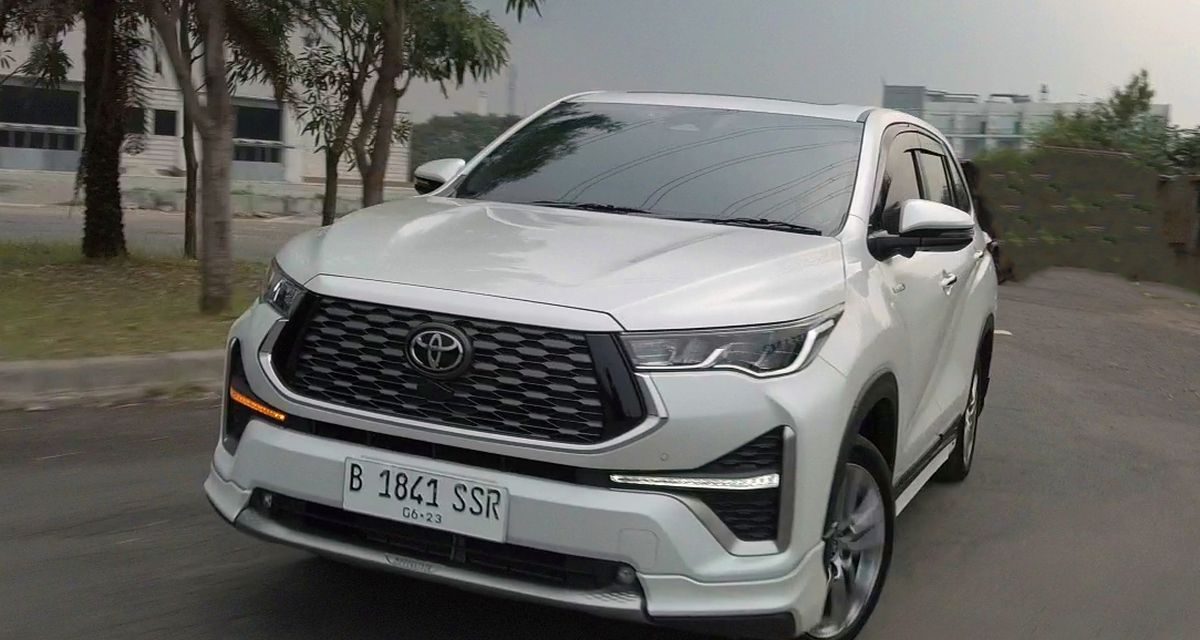 Toyota Innova Zenix Hybrid Sukses Jadi MPV Paling Laris Di 2026