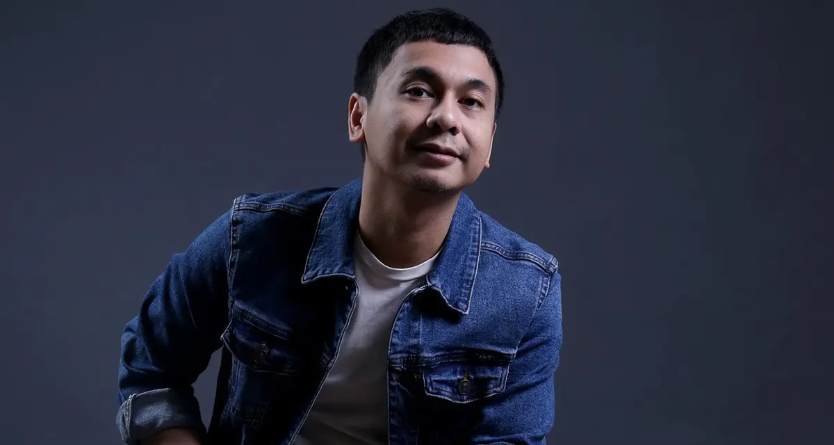 Raditya Dika Bagikan Tips Siasati Fenomena Doom Spending