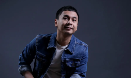Raditya Dika Bagikan Tips Siasati Fenomena Doom Spending