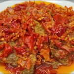Menikmati Dendeng Batokok Lambok Minang Berbalut Sambal