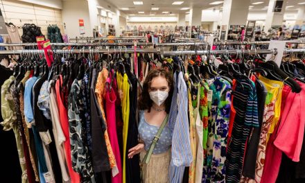 Underconsumption Core: Tren Gen Z Maksimalkan Barang Lama
