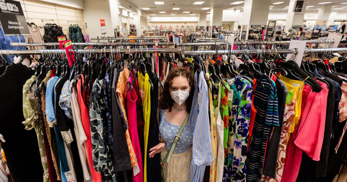 Underconsumption Core: Tren Gen Z Maksimalkan Barang Lama