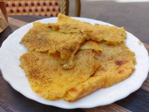 Mengenal Socca Prancis: Lempeng Roti Kacang Arab Panggang