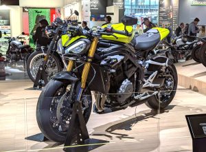 Triumph Speed Triple 1200 RX: Usung Sasis Balap Elektronik
