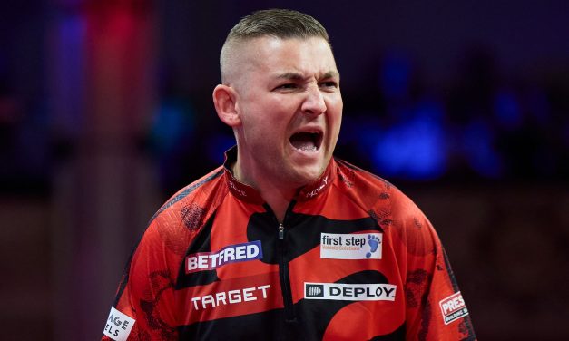 Nathan Aspinall Fokus Menjaga Lemparan Jelang Laga Krusial