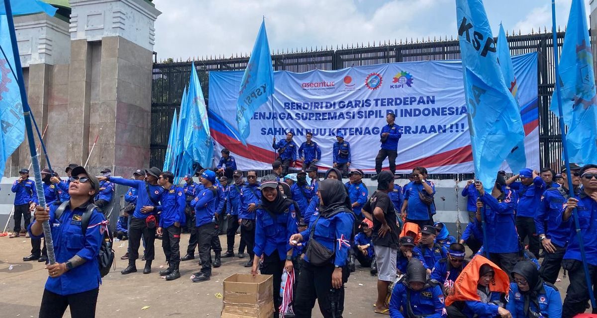 Ribuan Buruh Dan PPPK Turun Ke Jalan Suarakan Tuntutan